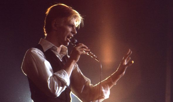 David Bowie alter ego: How many alter egos did David Bowie ...