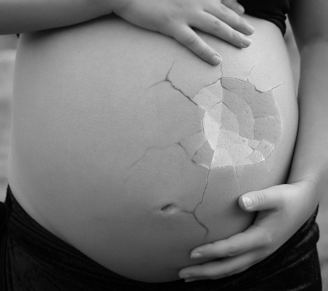 Overcoming A Miscarriage : The Role Of Community Support
